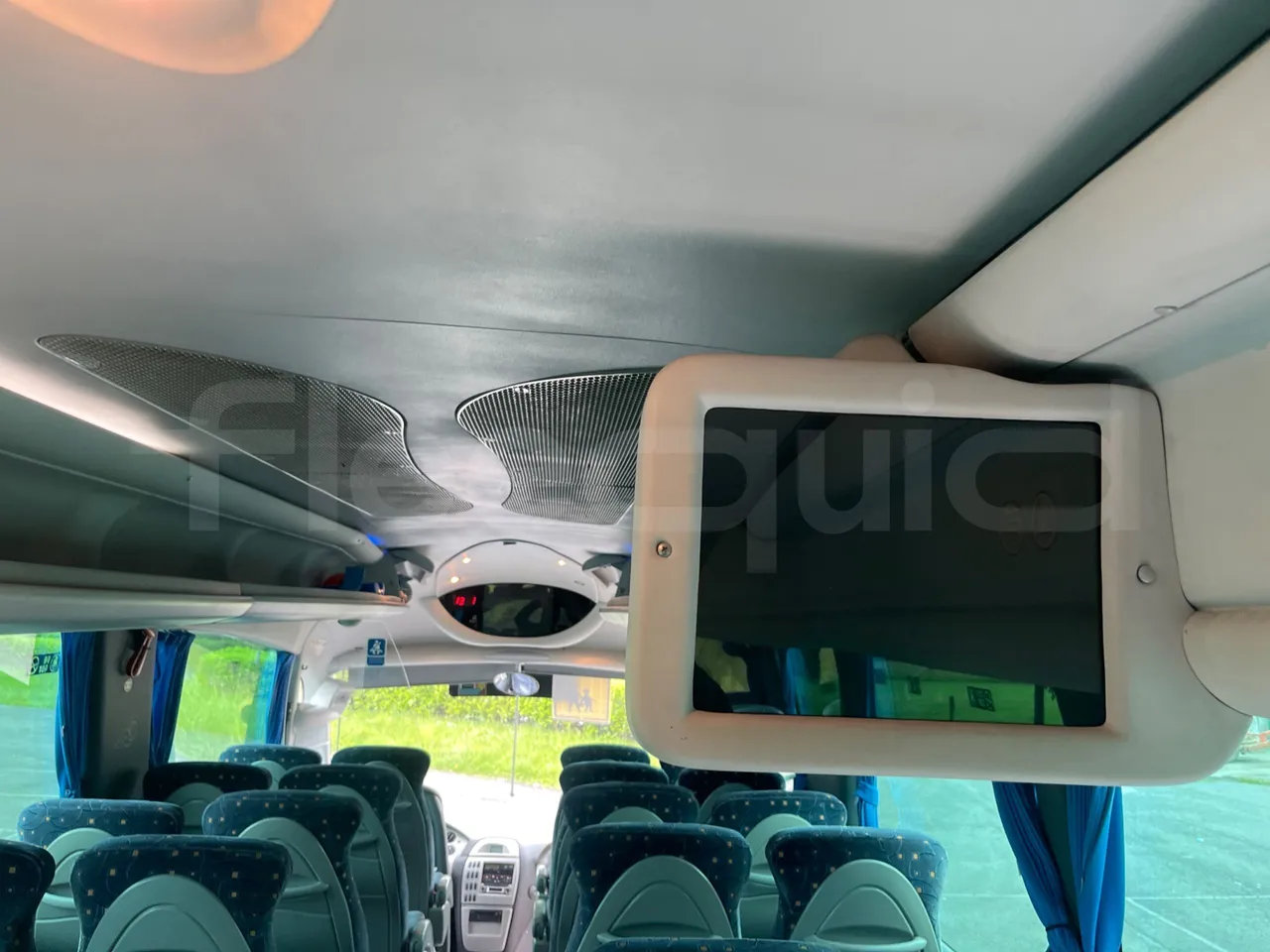 Irizar PB Man Ratio R33/18400 - Euro 5 - 294 kW - 12.200 mt - monitor detail photo