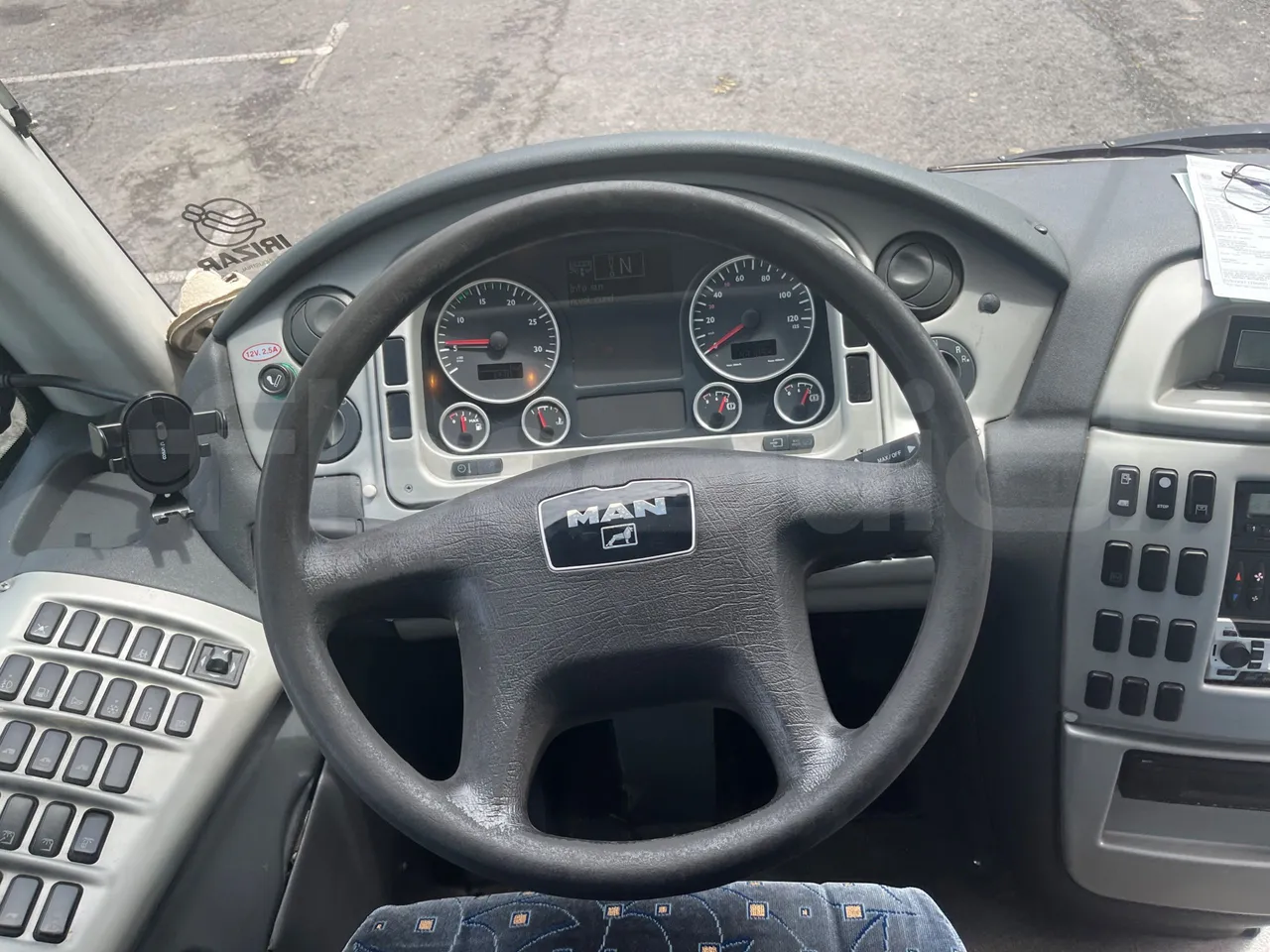 Irizar PB Man Ratio R33/18400 - Euro 5 - 294 kW - 12.200 mt - steering wheel photo