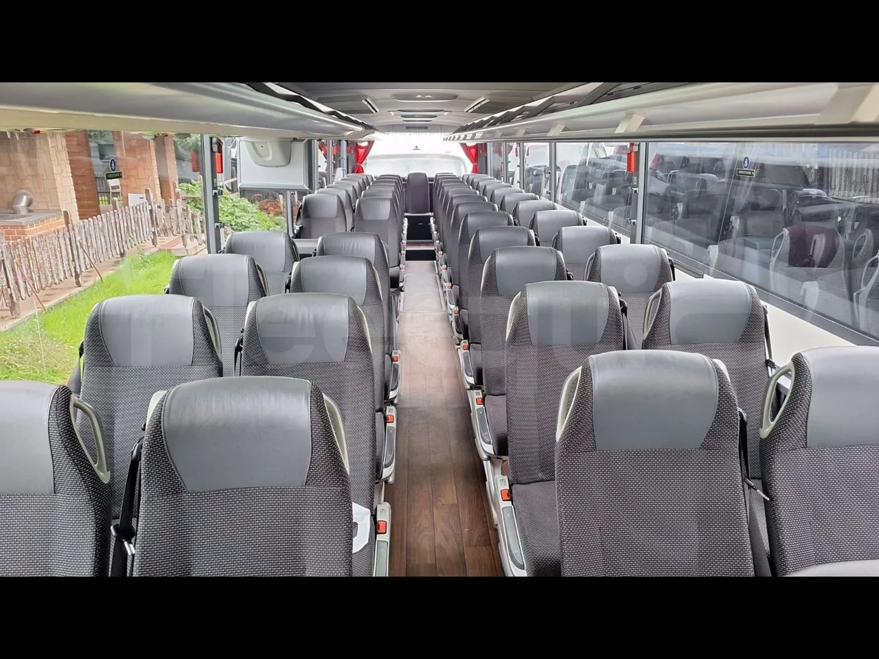 Mercedes-Benz Tourismo 632 02 -EUR6-315kW -12.96m - interior reverse seats driver height