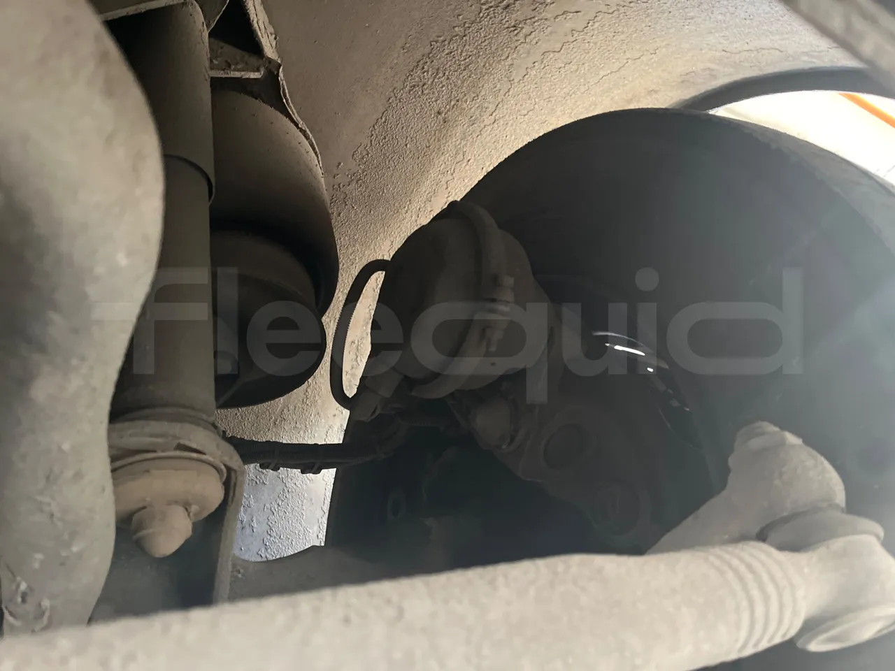 Man Lion's City A23 - Euro4 -257kW -18mt - front air springs right