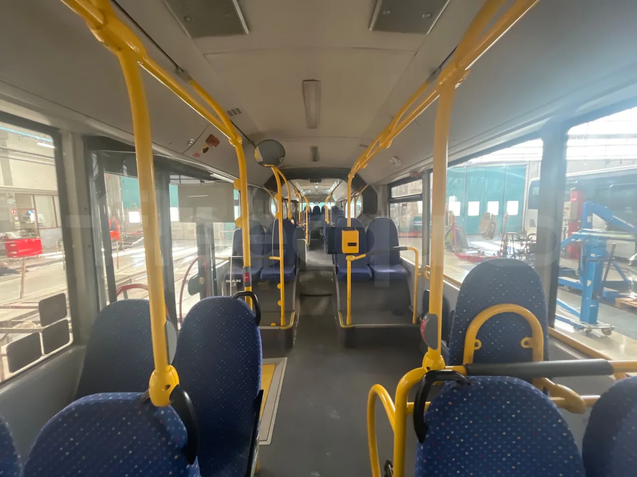 Man Lion's City A23 - Euro4 -257kW -18mt - interior reverse seats driver height