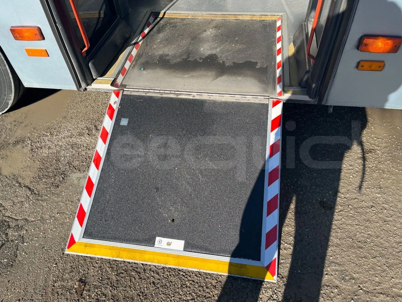 Man Lion's City A23 - Euro4 -257kW -18mt - platform open photo