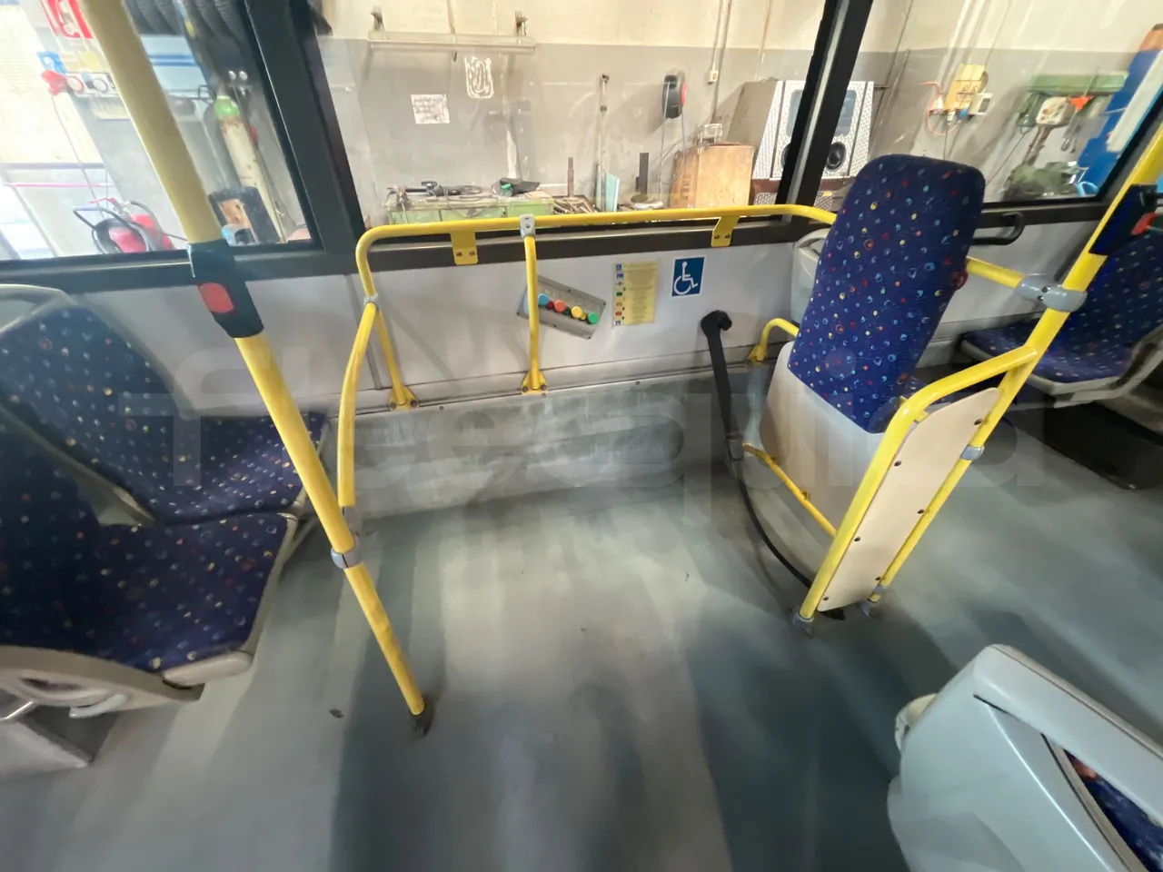 Iveco Citelis PS09D1/A/95 -EUR5 -213kW -11.990m - disabled area photo