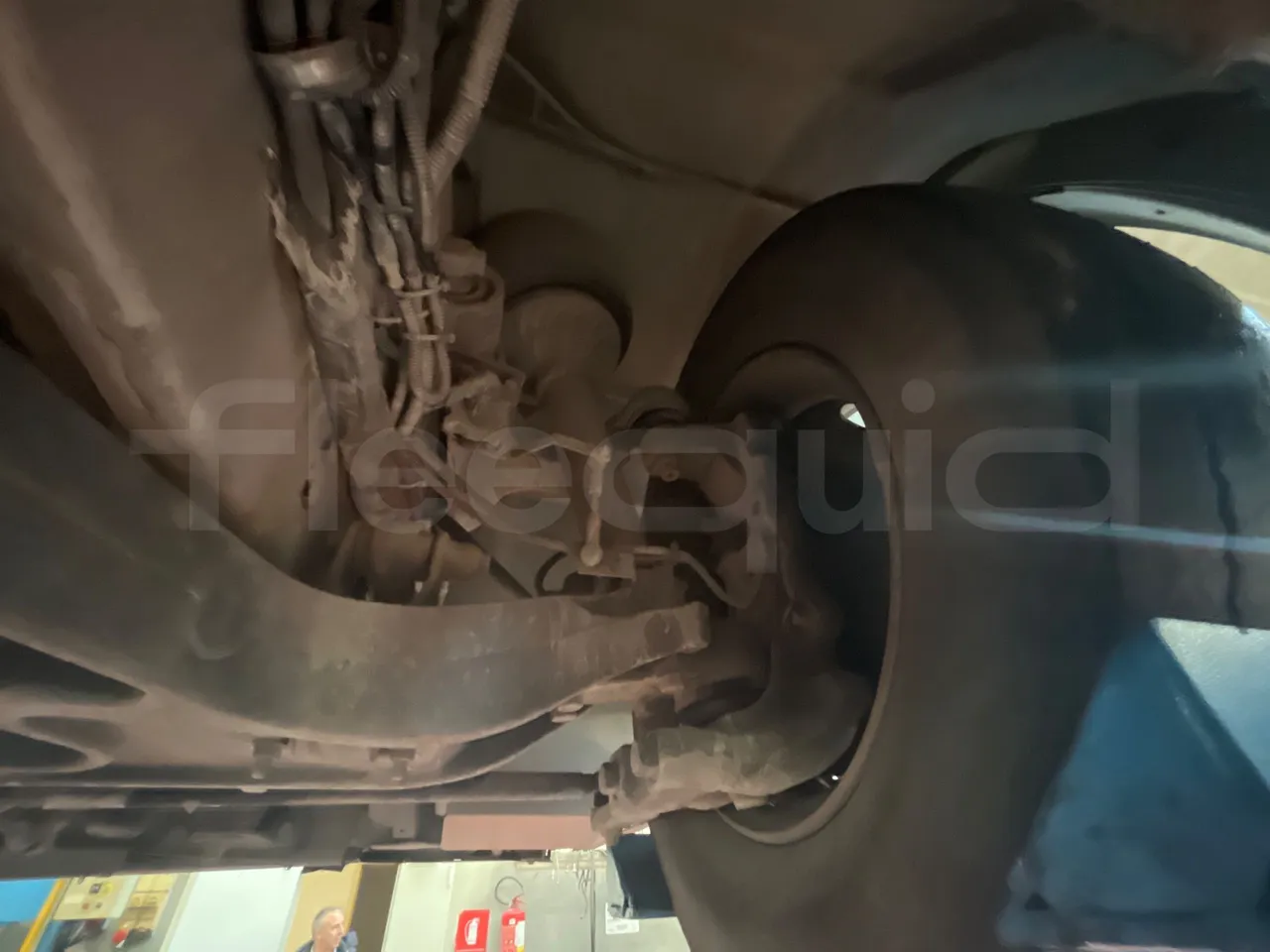 Iveco Citelis PS09D1/A/95 -EUR5 -213kW -11.990m - front air springs right