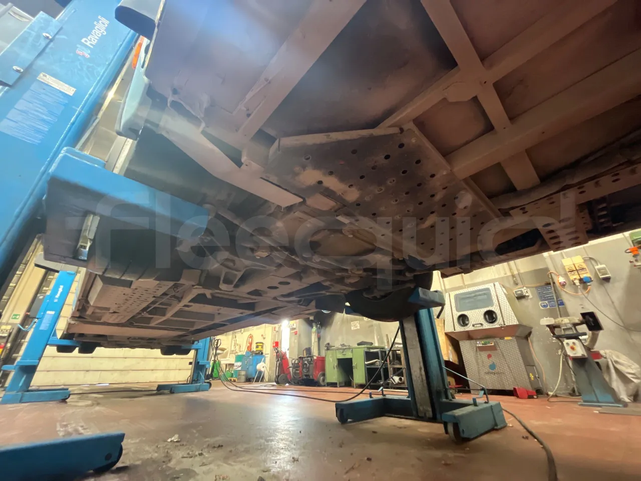 Iveco Citelis PS09D1/A/95 -EUR5 -213kW -11.990m - front discs right