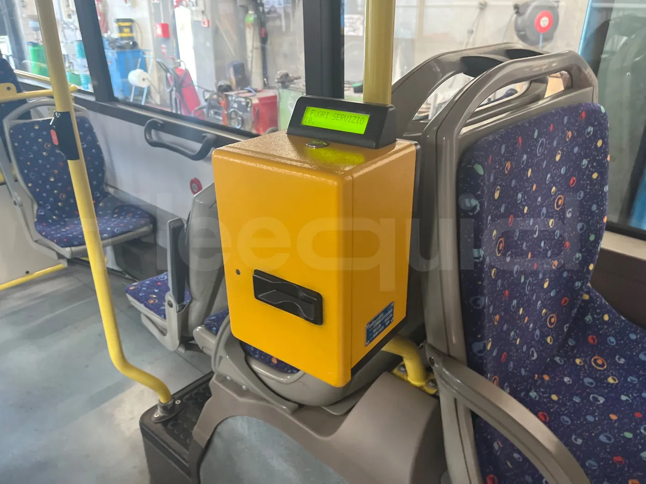 Iveco Citelis PS09D1/A/95 -EUR5 -213kW -11.990m - roof hatch 3