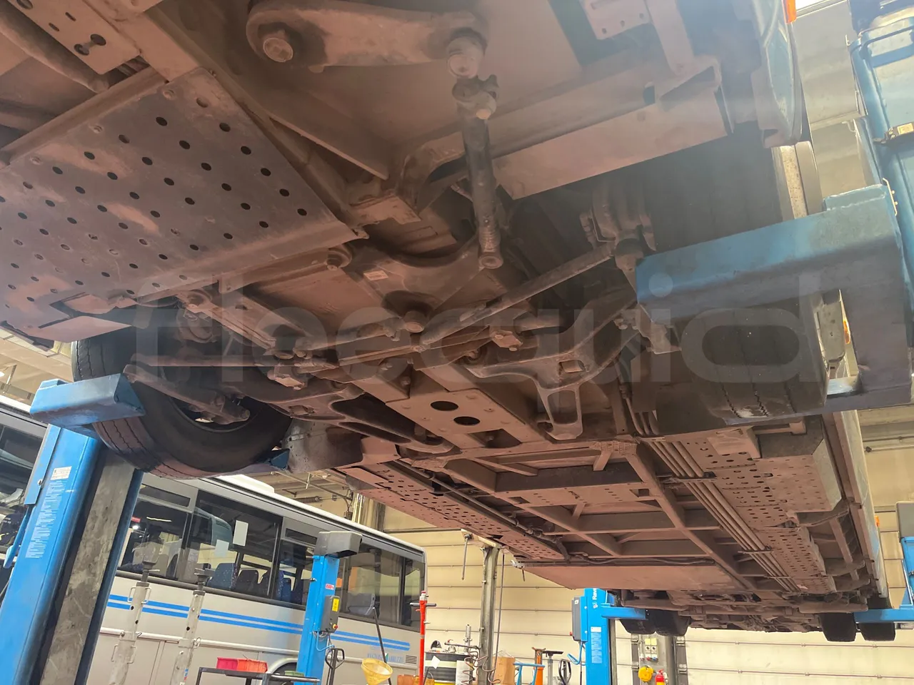 Iveco Citelis PS09D1/A/95 -EUR5 -213kW -11.990m - front axle left side