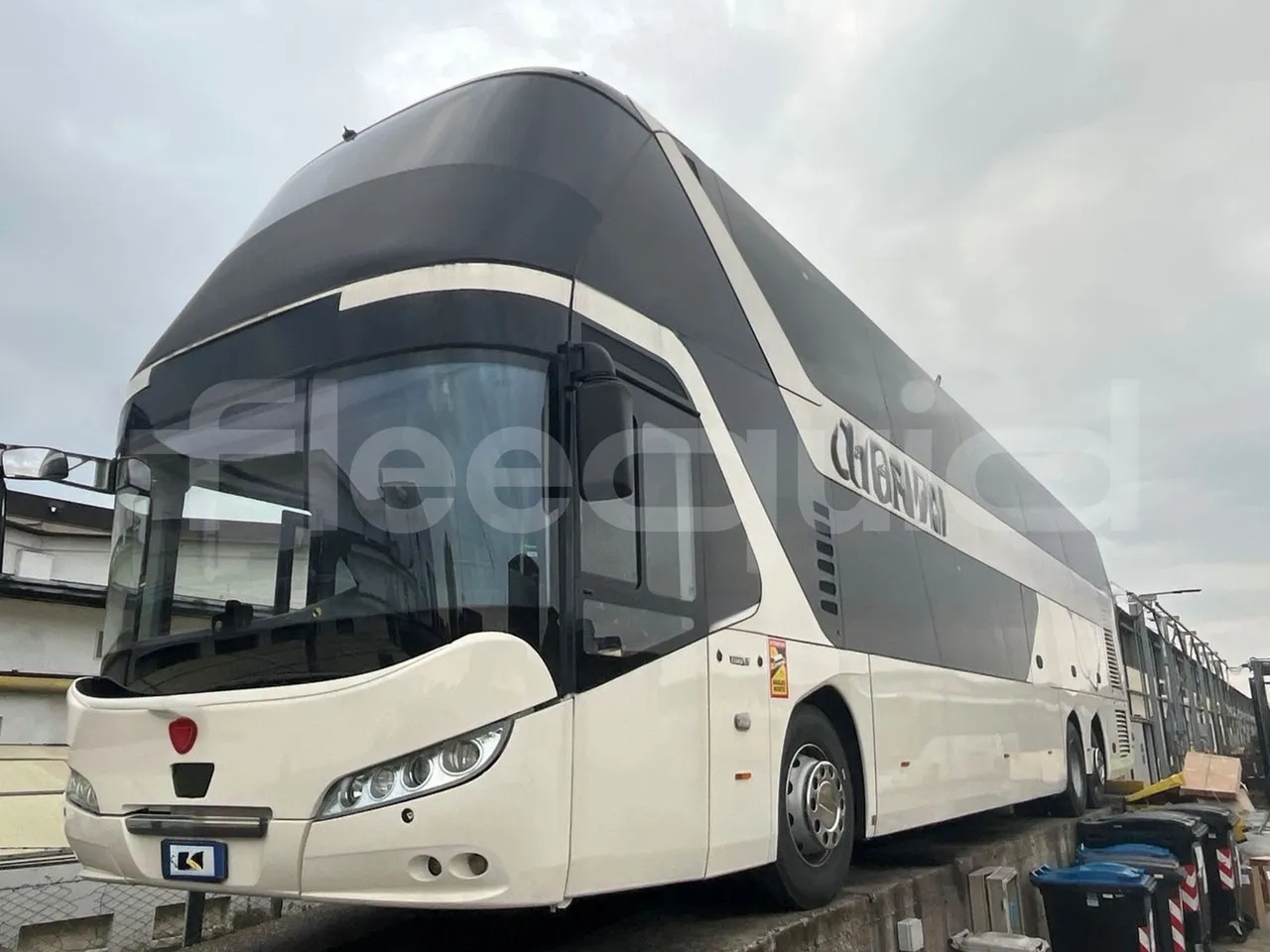 Neoplan Skyliner L - EUR6 - 371kW - 14.0000m - 3/4 front left