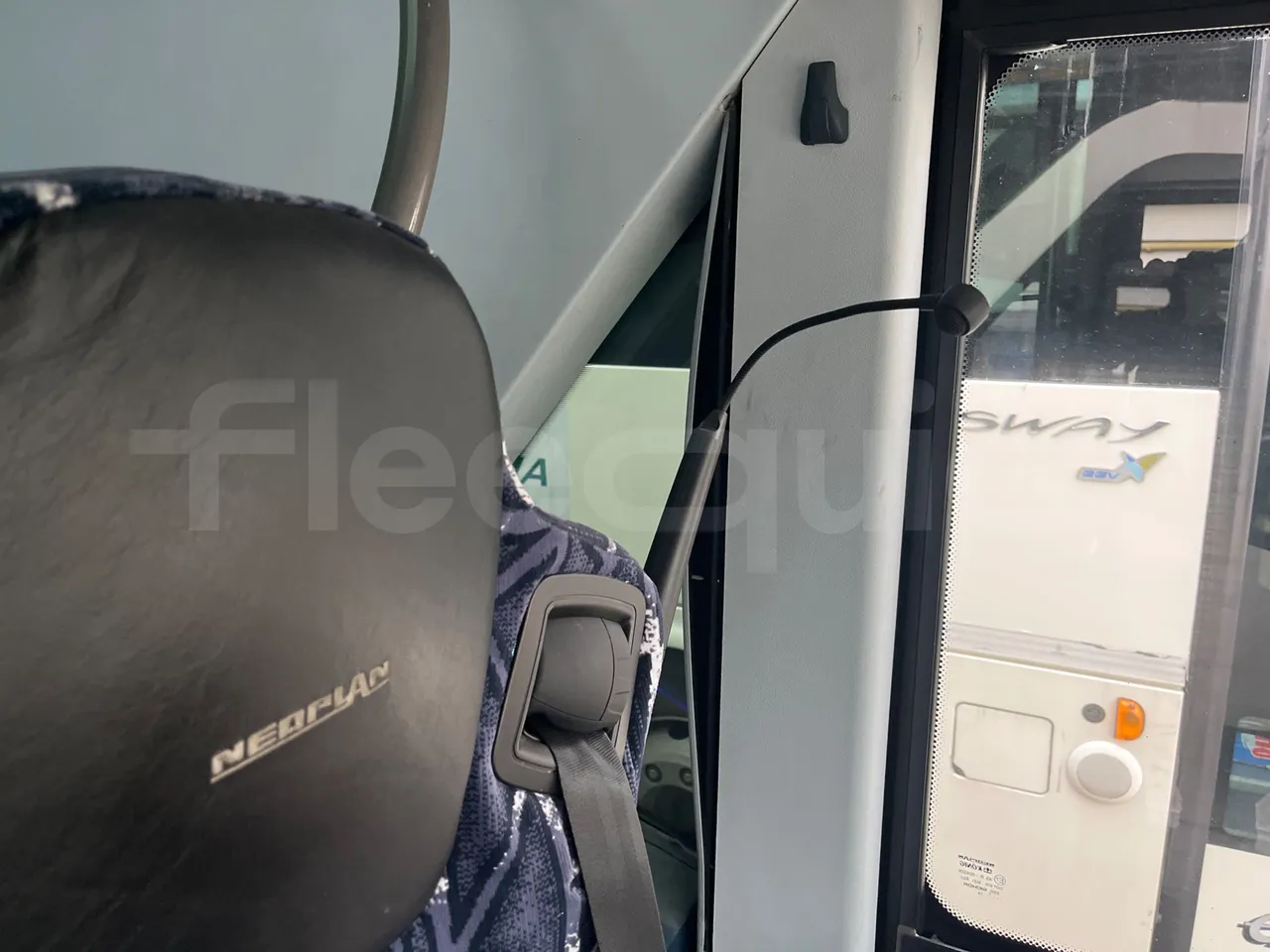 Neoplan Skyliner L - EUR6 - 371kW - 14.0000m - driver microphone accessories photo