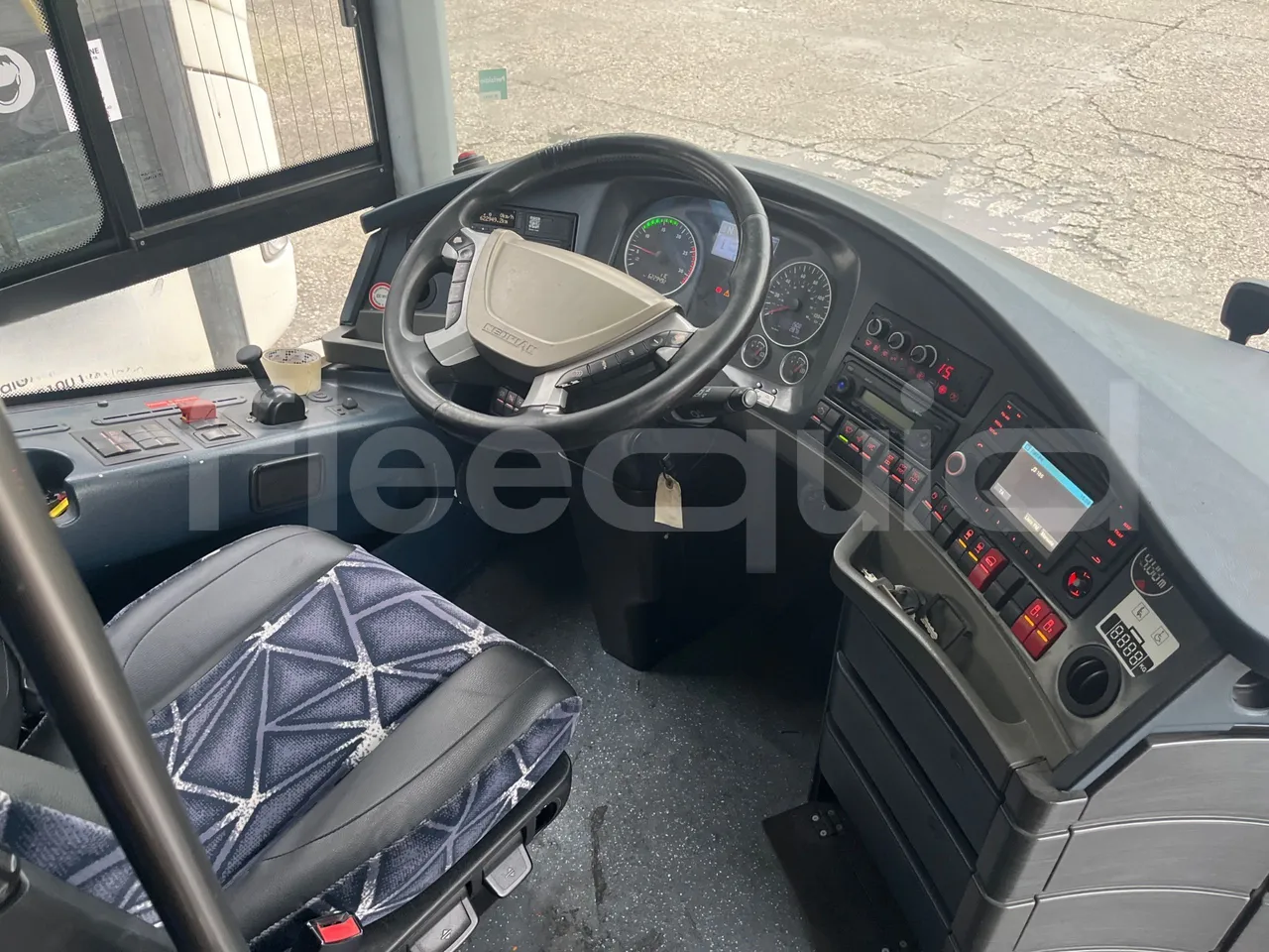 Neoplan Skyliner L - EUR6 - 371kW - 14.0000m - buttons panels on