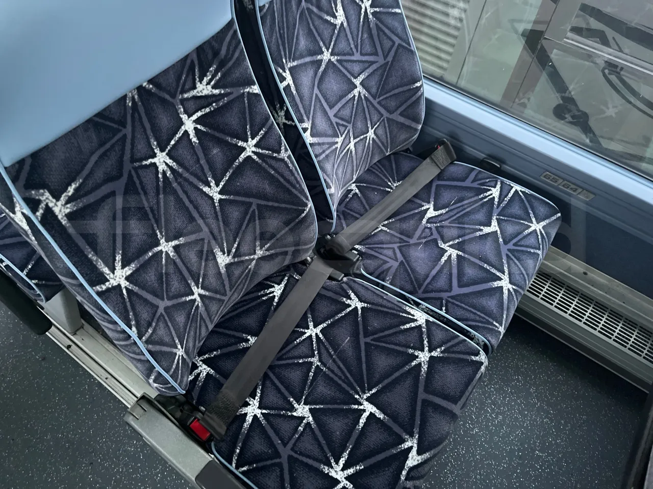 Neoplan Skyliner L - EUR6 - 371kW - 14.0000m - central seat safety belt