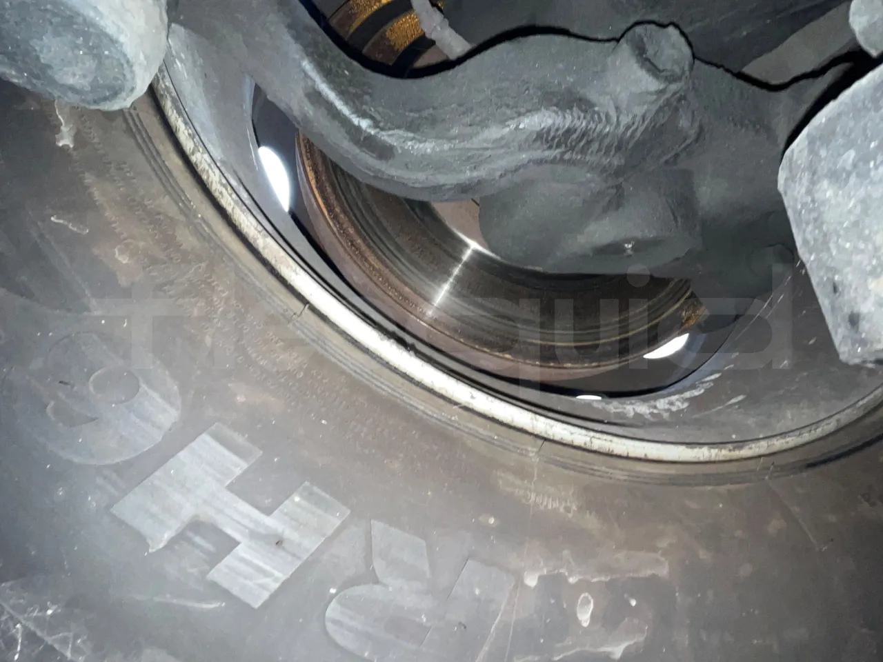 Neoplan Skyliner L - EUR6 - 371kW - 14.0000m - front discs right