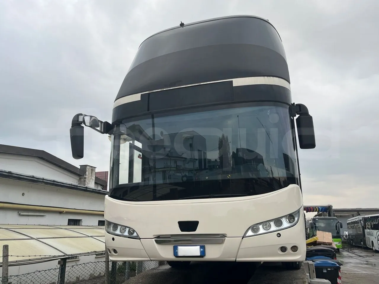 Neoplan Skyliner L - EUR6 - 371kW - 14.0000m - front photo
