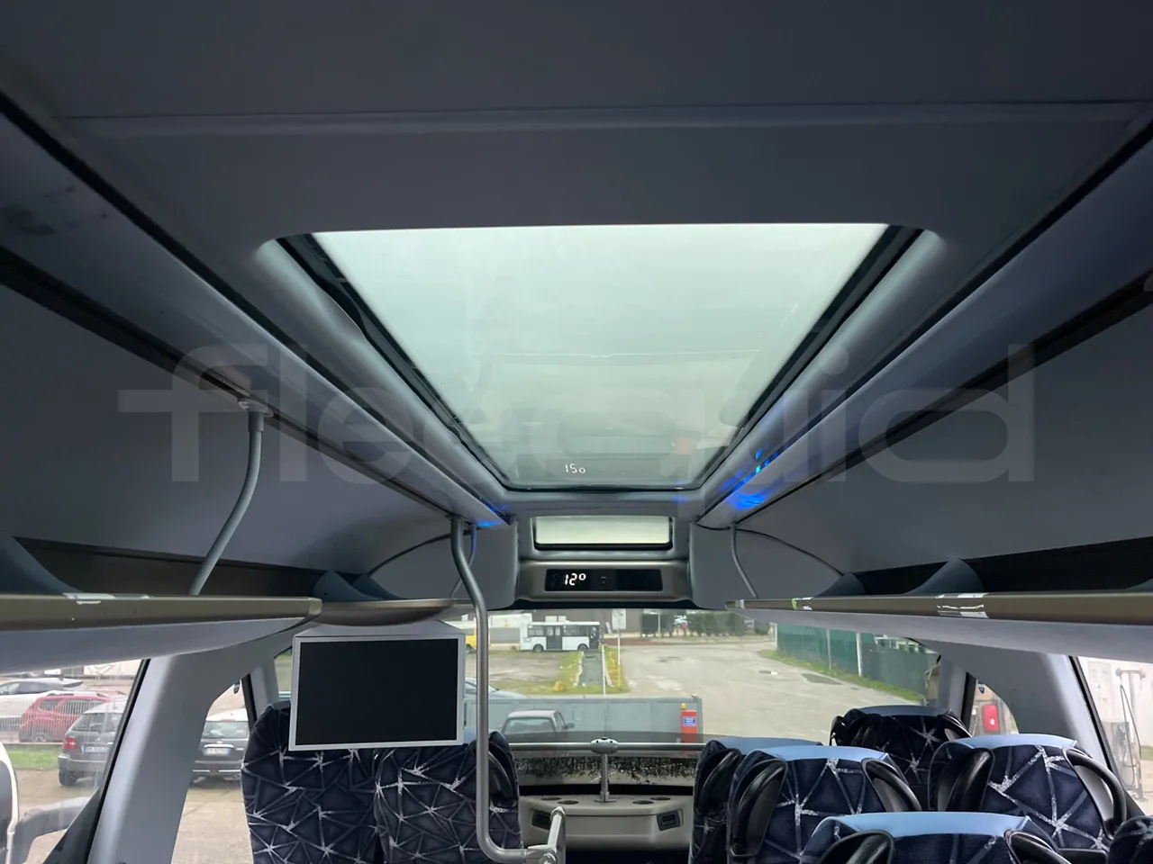 Neoplan Skyliner L - EUR6 - 371kW - 14.0000m - roof hatch 3