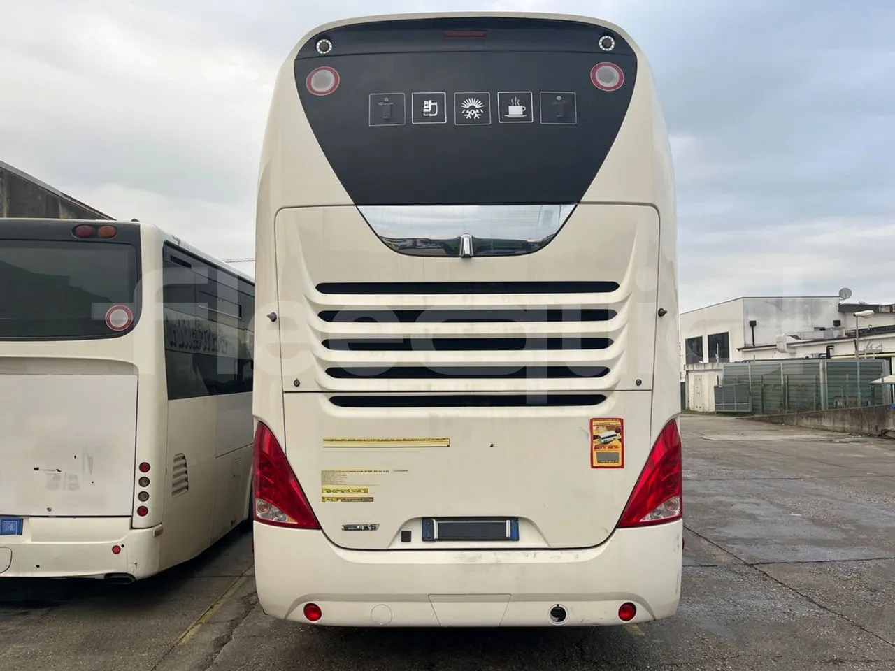 Neoplan Skyliner L - EUR6 - 371kW - 14.0000m - rear hatch closed