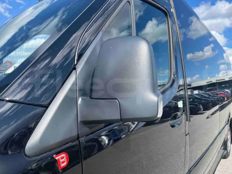 Mercedes-Benz Sprinter - Image