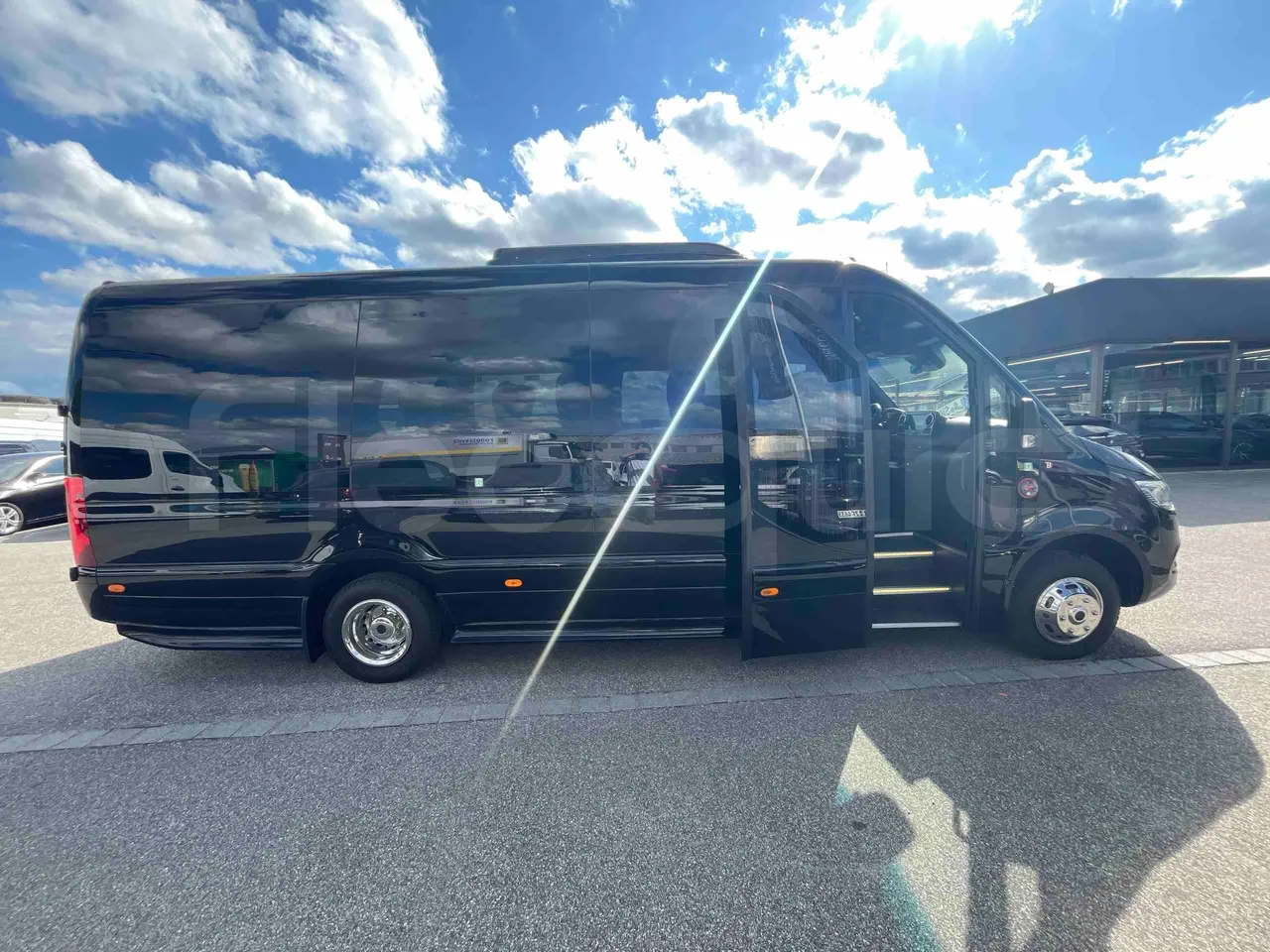 Mercedes-Benz Sprinter - right side doors open