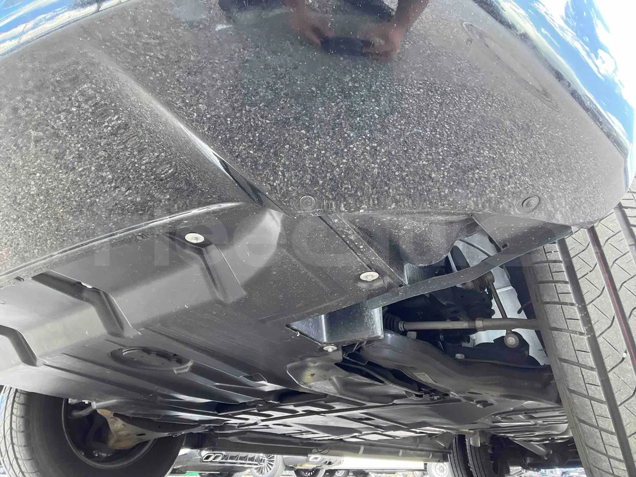 Mercedes-Benz Sprinter - front axle left side