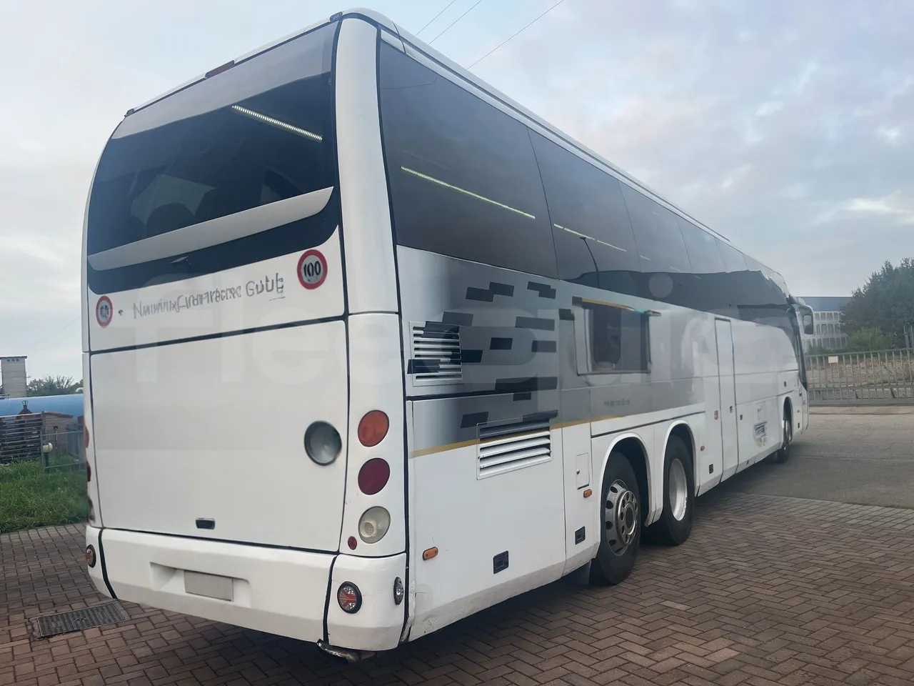 Iveco Beulas - 3/4 Rear Right Side
