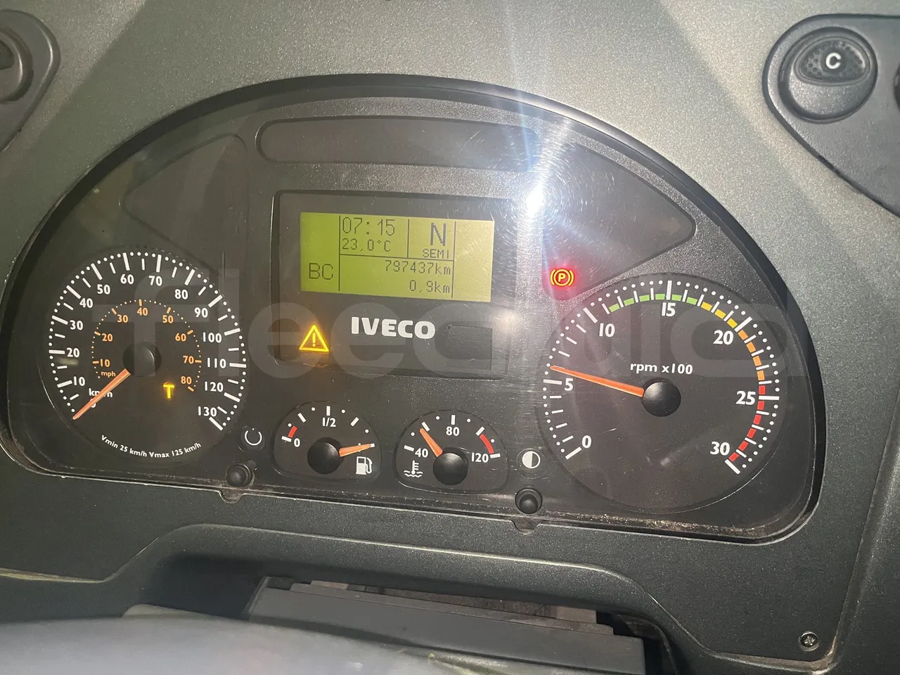 Iveco Beulas - Dashboard Engine On