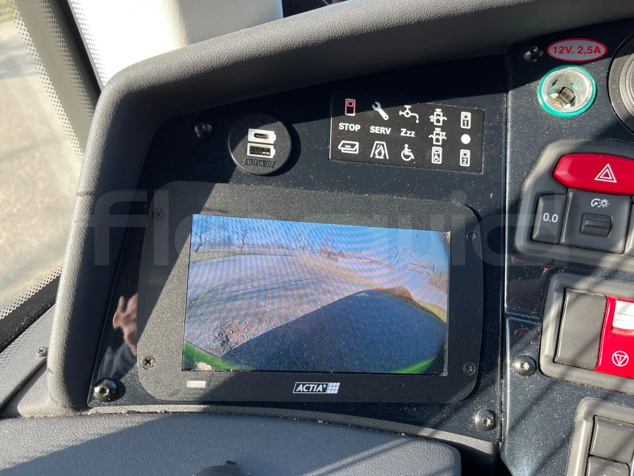 Irizar i6 12.35 - EUR6 - 331kW - 12.200m - radio accessories photo