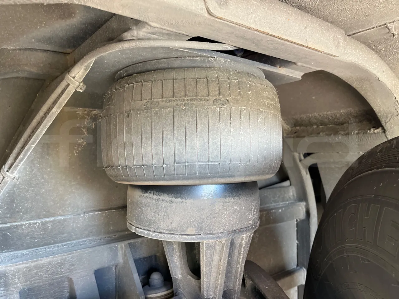 Irizar i6 12.35 - EUR6 - 331kW - 12.200m - front air springs left