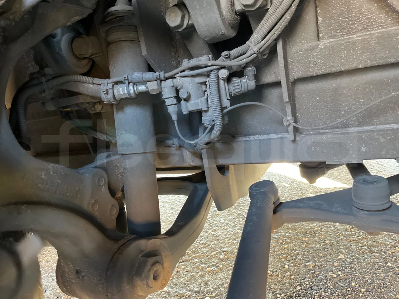 Irizar i6 12.35 - EUR6 - 331kW - 12.200m - front shock absorbers right