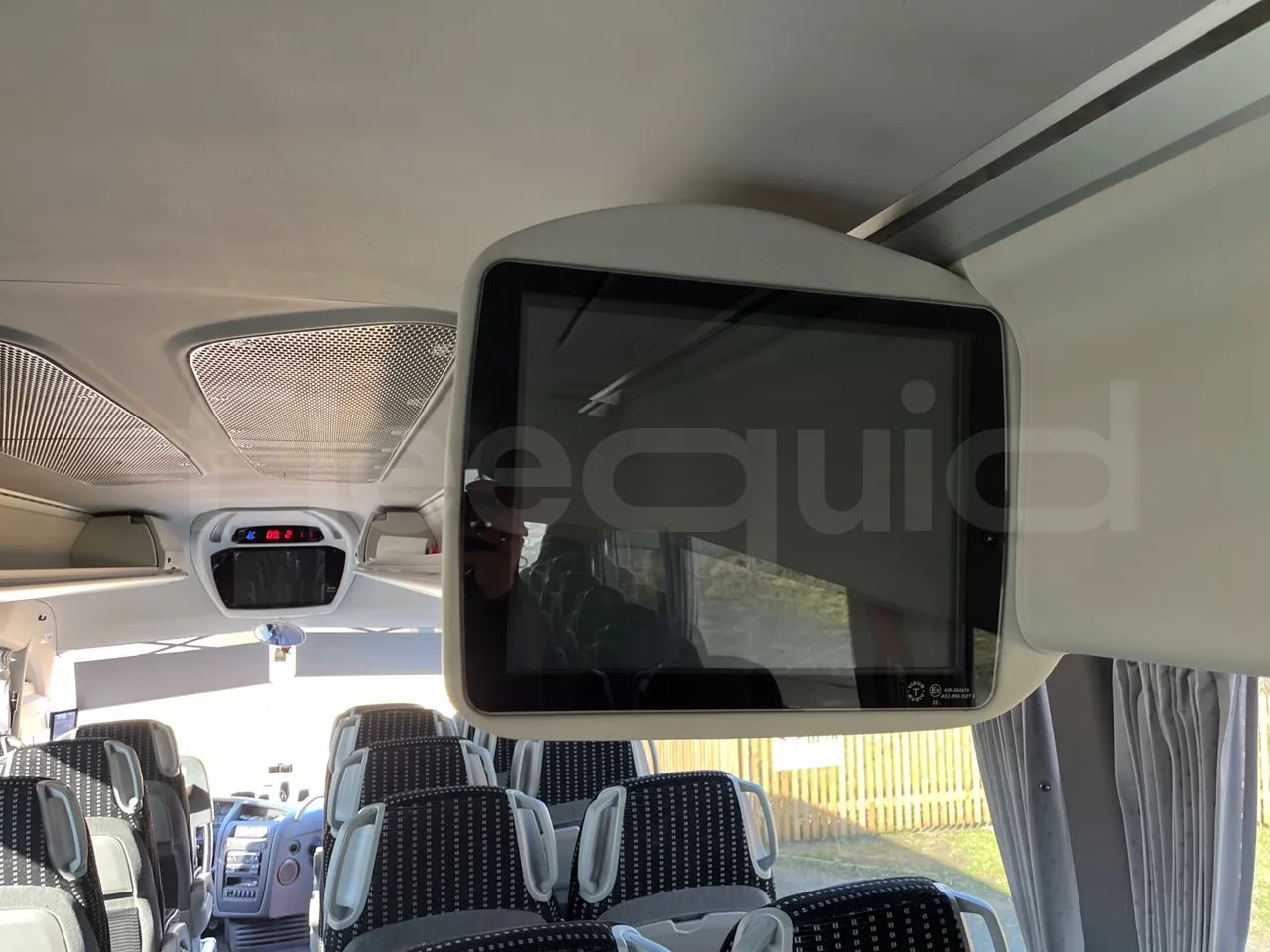 Irizar i6 12.35 - EUR6 - 331kW - 12.200m - monitor detail photo