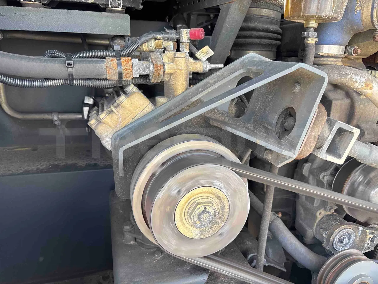 Temsa Safari - air conditioning compressor