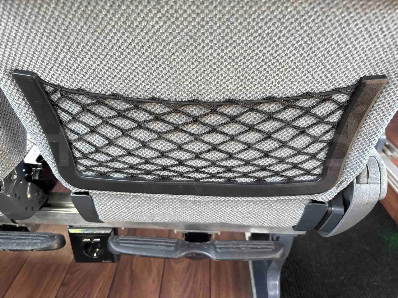 Temsa Safari - mesh detail photo