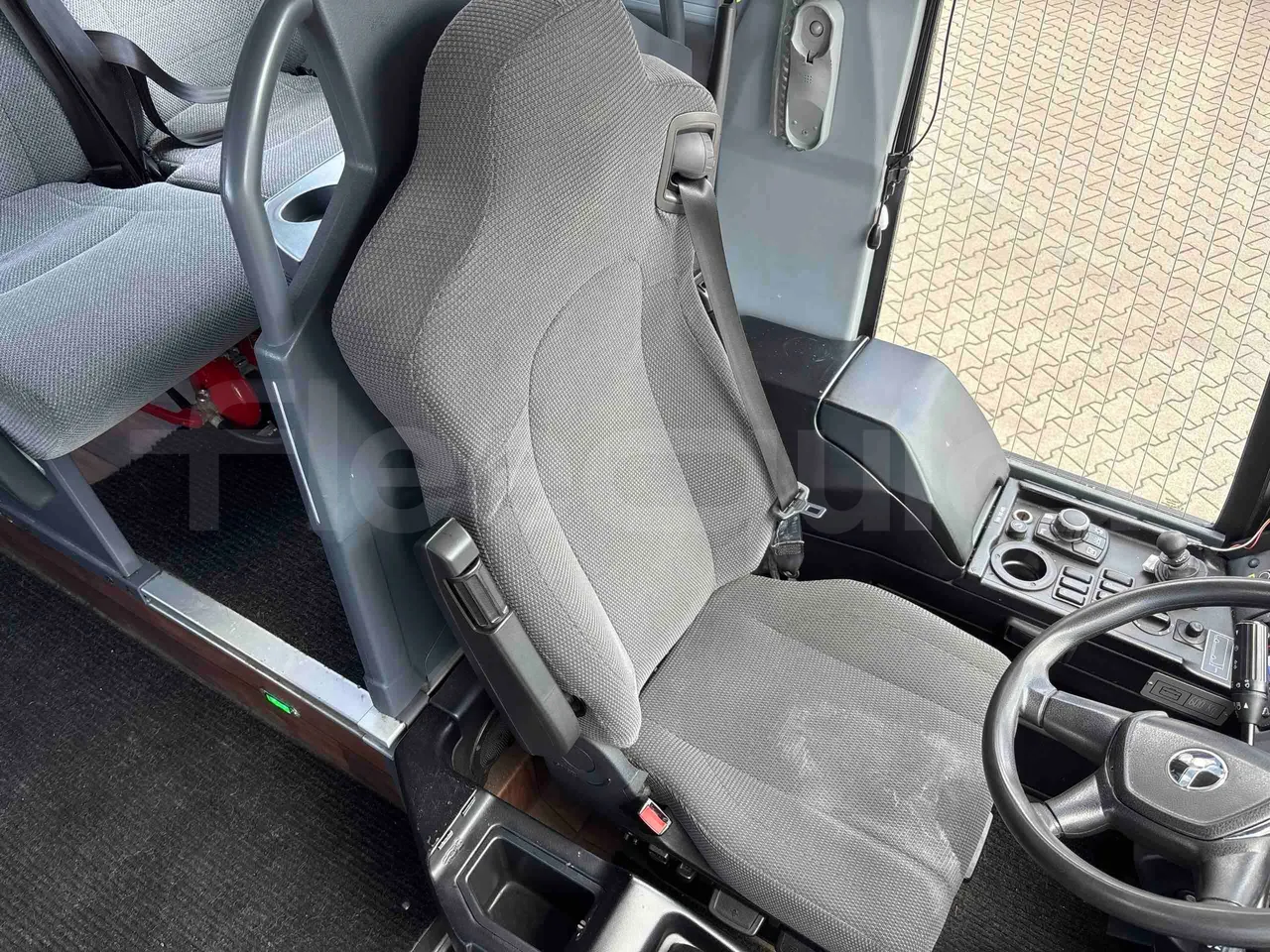Temsa Safari - driver's seat photo