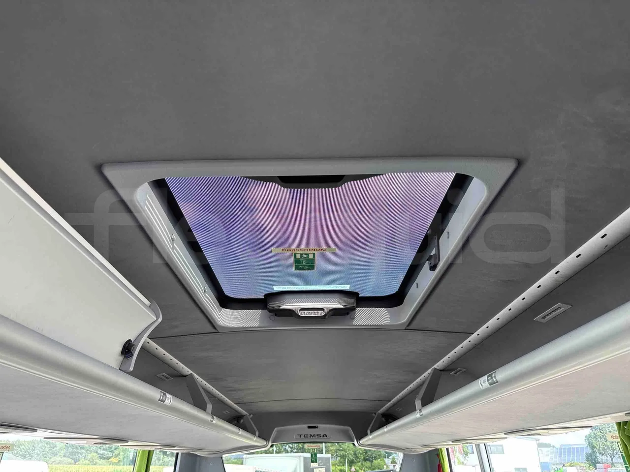 Temsa Safari - roof hatch 2