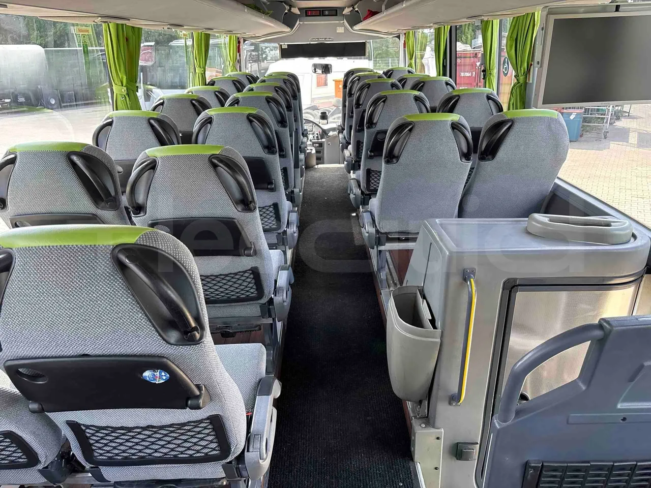 Temsa Safari - forward view middle aisle