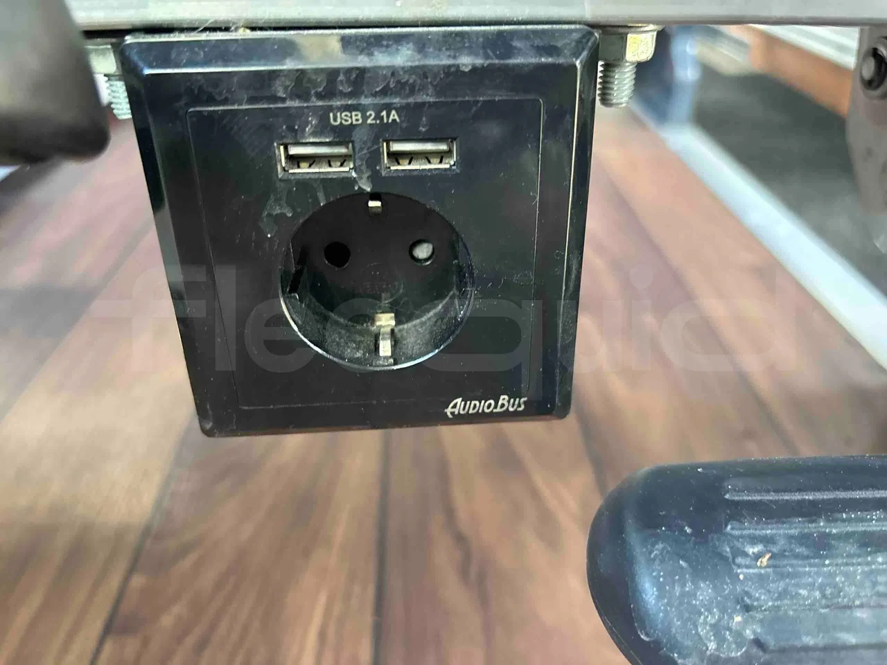 Temsa Safari - power outlets detail