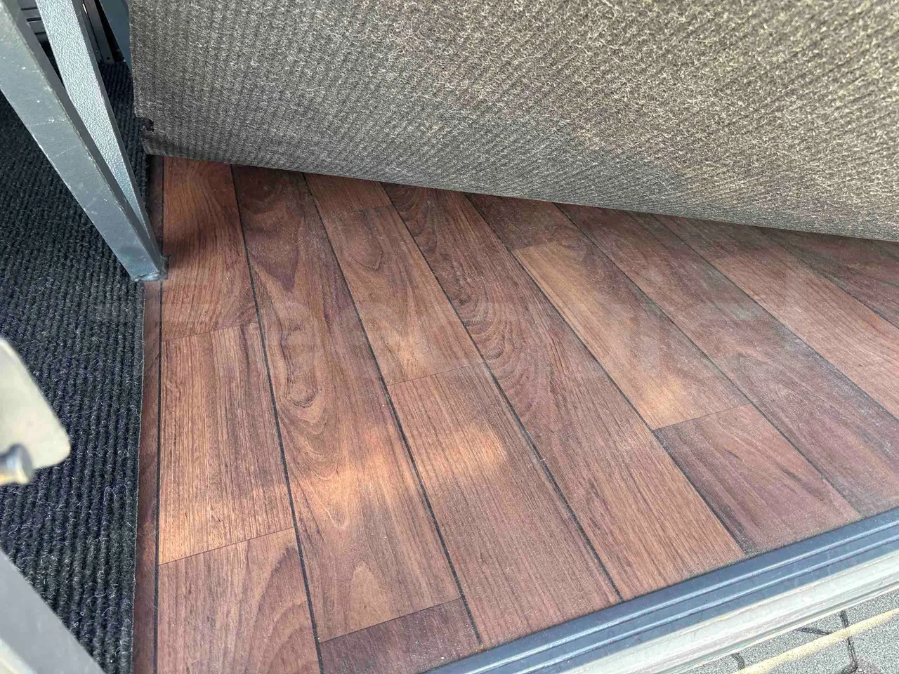 Temsa Safari - under carpet photo