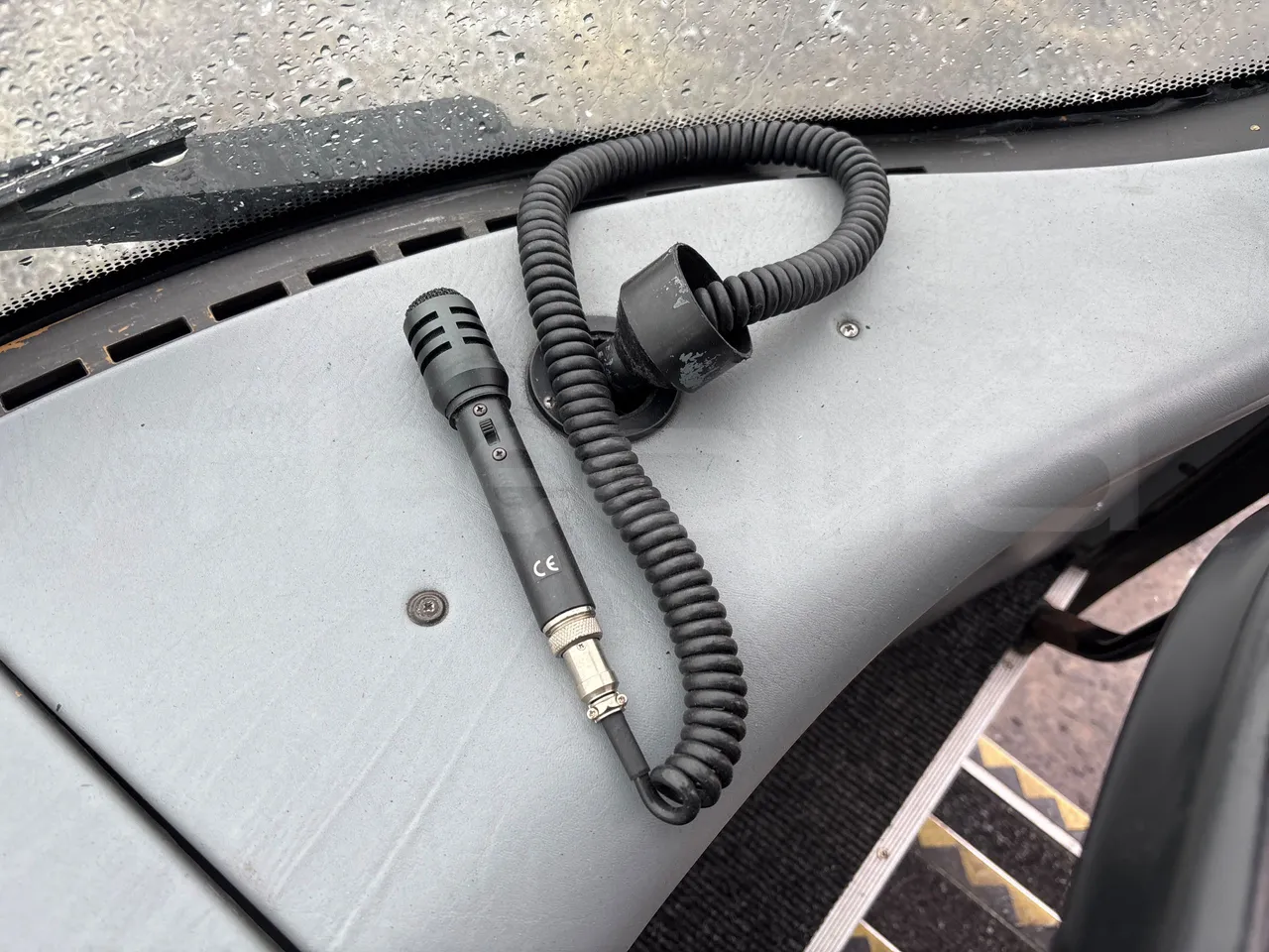 Bova B V Futura FHD 127.365 - EUR4 - 266kW - 12.7m - hostes microphone accessories photo