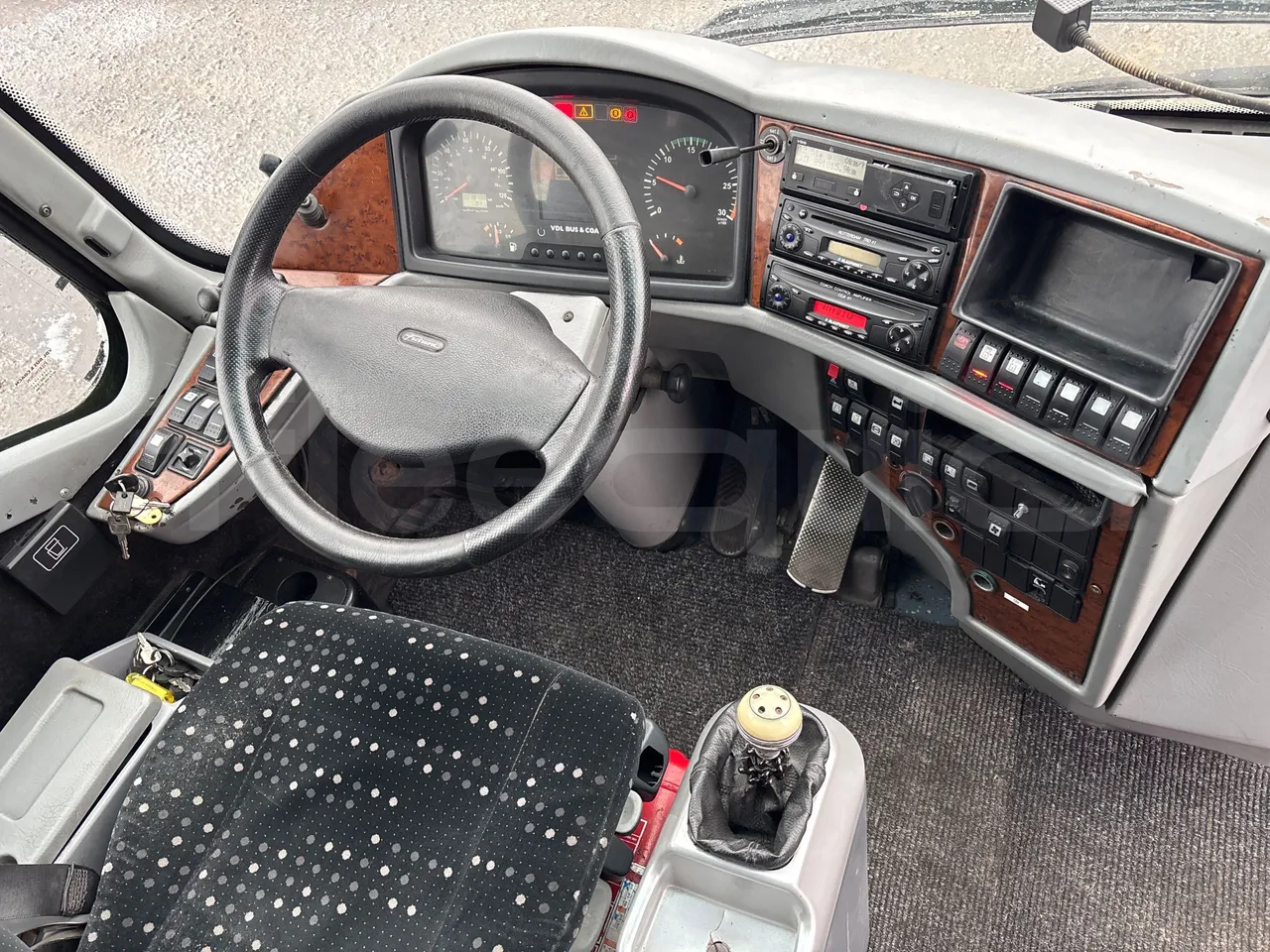 Bova B V Futura FHD 127.365 - EUR4 - 266kW - 12.7m - buttons panels on