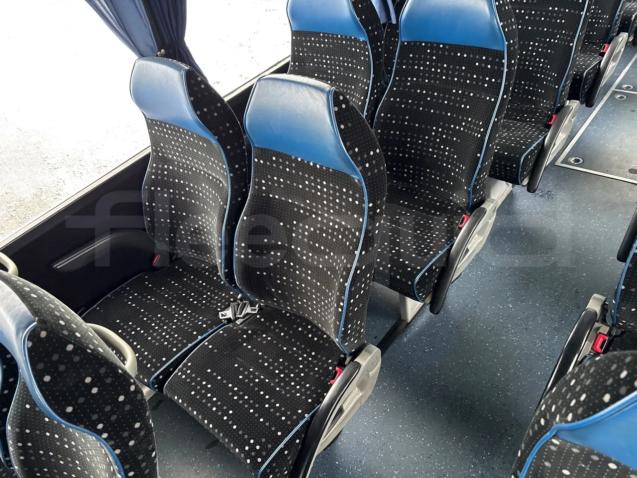 Bova B V Futura FHD 127.365 - EUR4 - 266kW - 12.7m - single seat detail