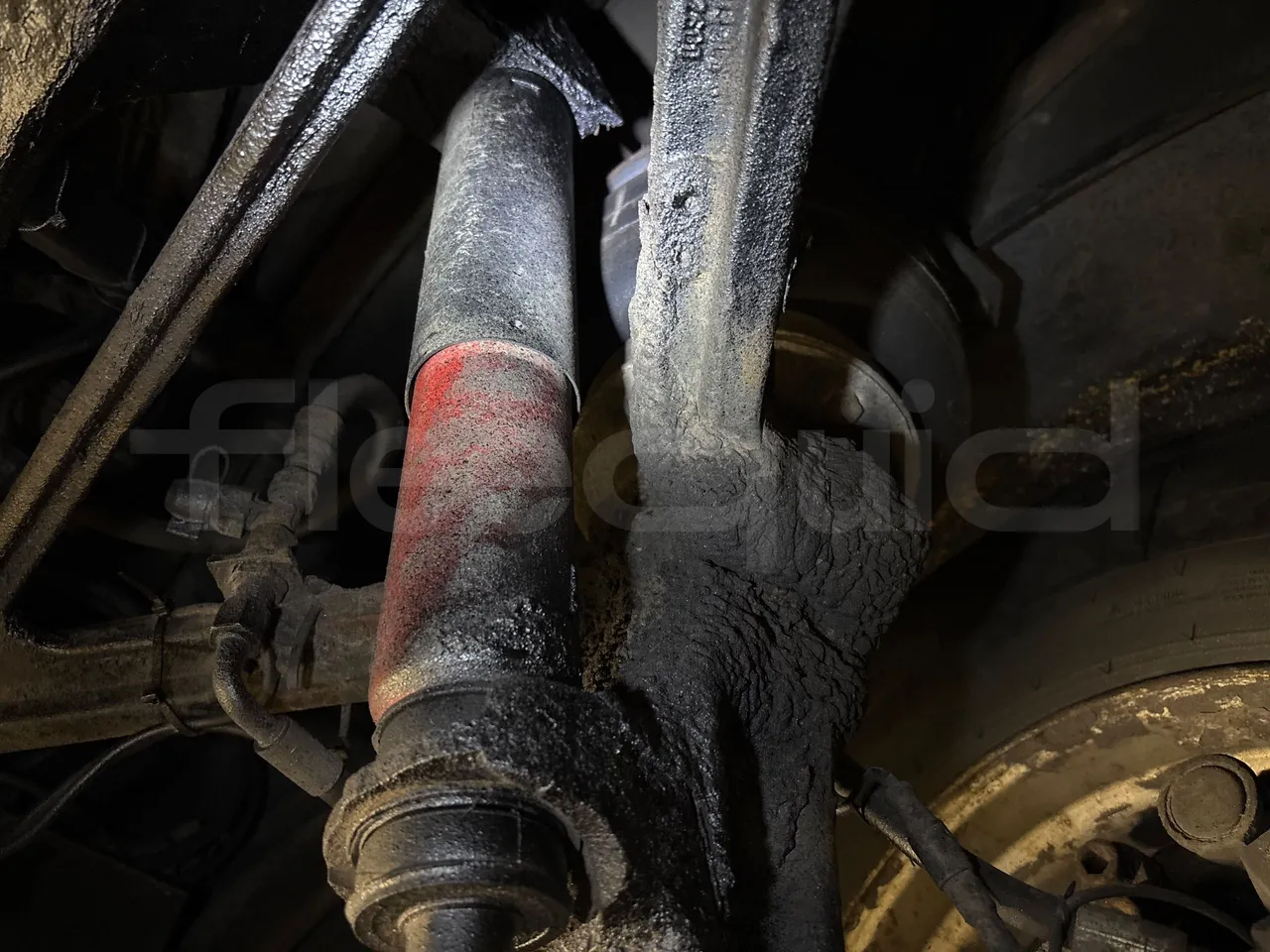 Bova B V Futura FHD 127.365 - EUR4 - 266kW - 12.7m - front shock absorbers left