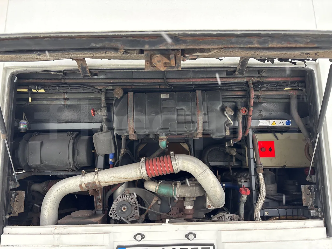 Bova B V Futura FHD 127.365 - EUR4 - 266kW - 12.7m - rear hatch open