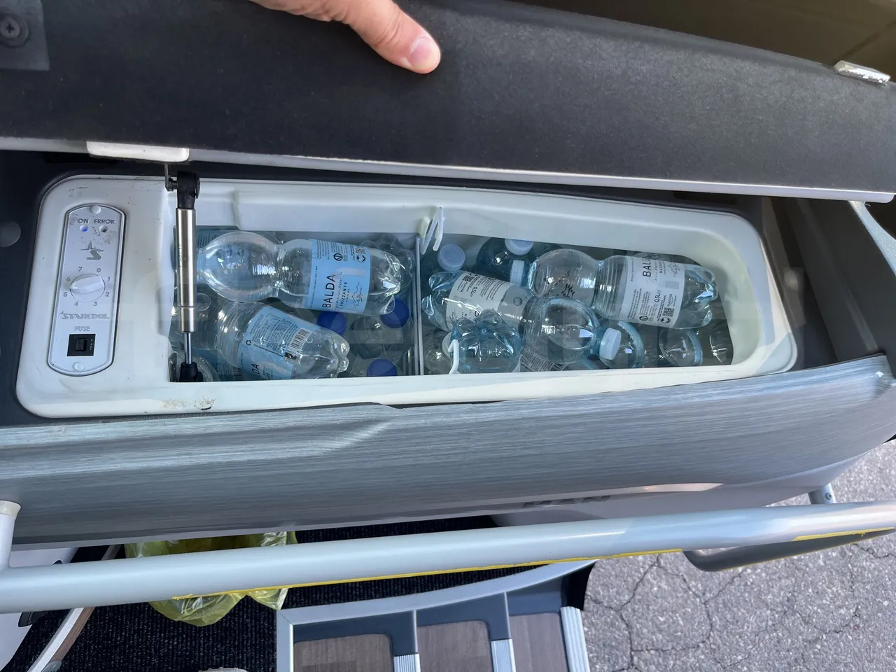 Man Lion's Coach L - Refrigerator