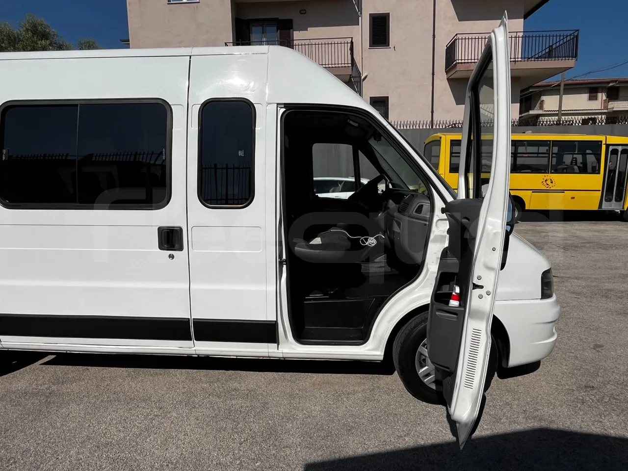 Fiat Ducato 244 BSMNC - Euro3 - 81kW - 5.599mt - front door 1 open