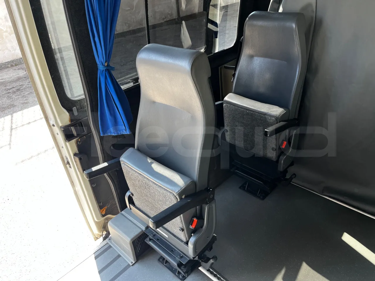 Fiat Ducato 244 BSMNC - Euro3 - 81kW - 5.599mt - seat brackets photo