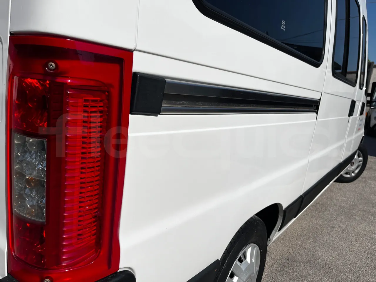 Fiat Ducato 244 BSMNC - Euro3 - 81kW - 5.599mt - mesh detail photo