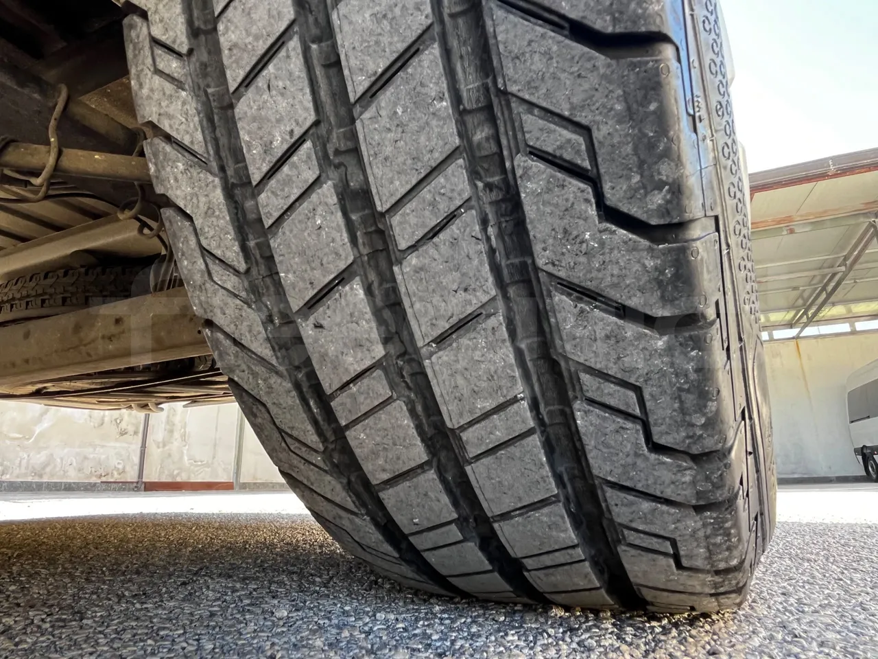 Fiat Ducato 244 BSMNC - Euro3 - 81kW - 5.599mt - tread condition front tires right