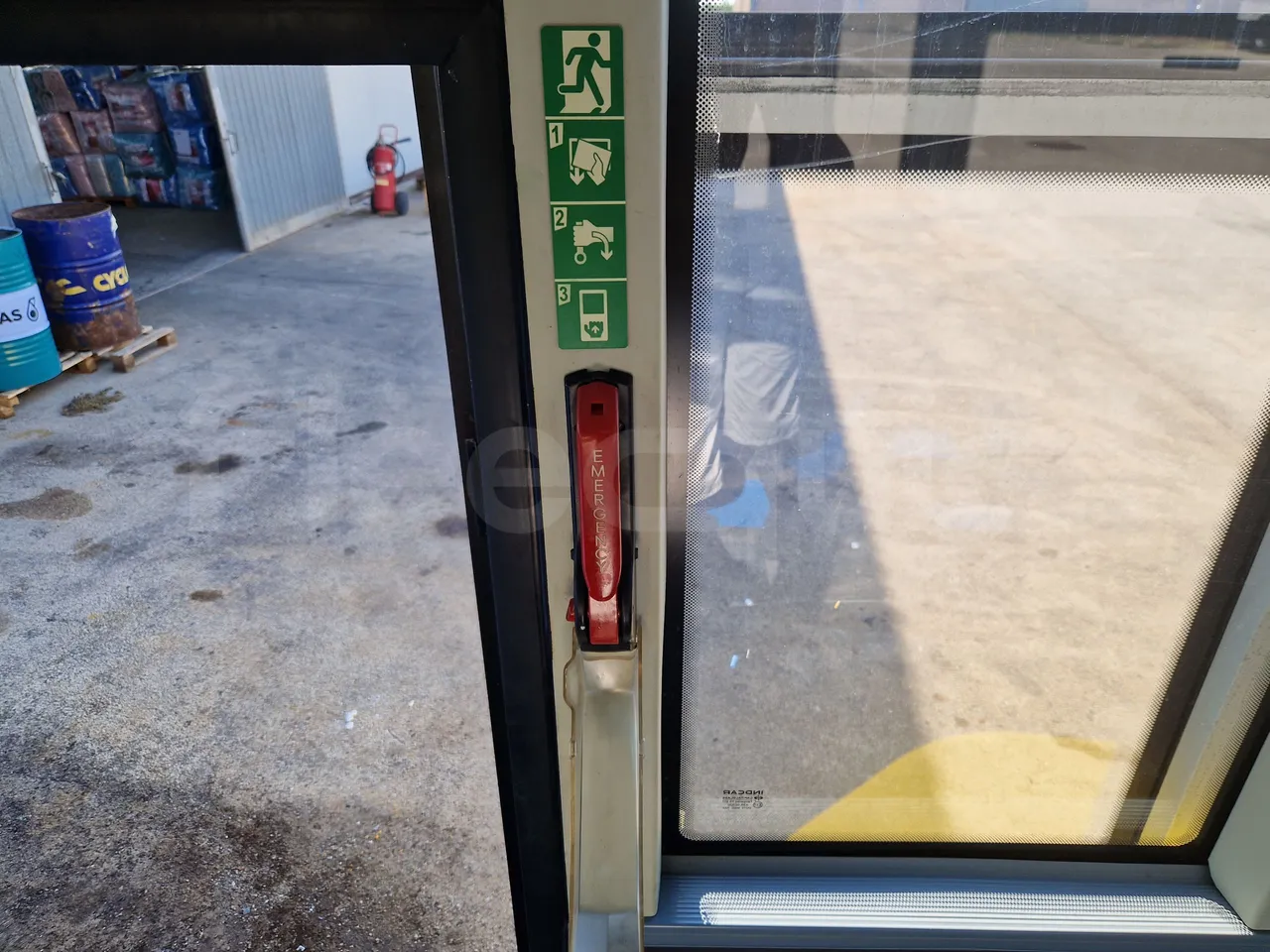 Iveco Indcar WGIVMY11 MOBI SCUOLABUS - EUR6 - 100Kw - 8,592m - hostes microphone accessories photo