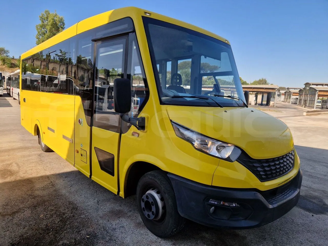 Iveco Indcar WGIVMY11 MOBI SCUOLABUS - EUR6 - 100Kw - 8,592m - Base cover photo