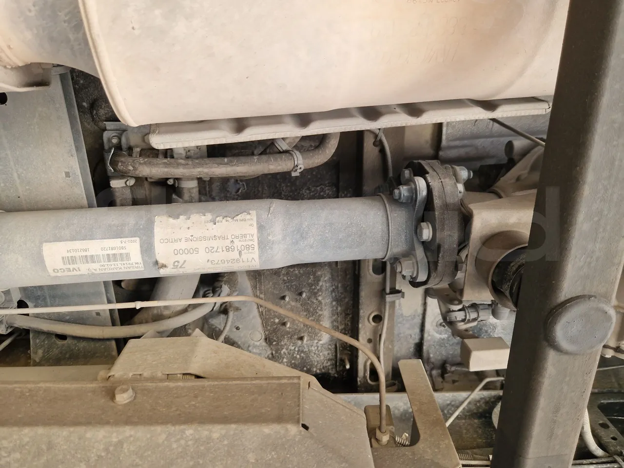 Iveco Indcar WGIVMY11 MOBI SCUOLABUS - EUR6 - 100Kw - 8,592m - driveshaft photo