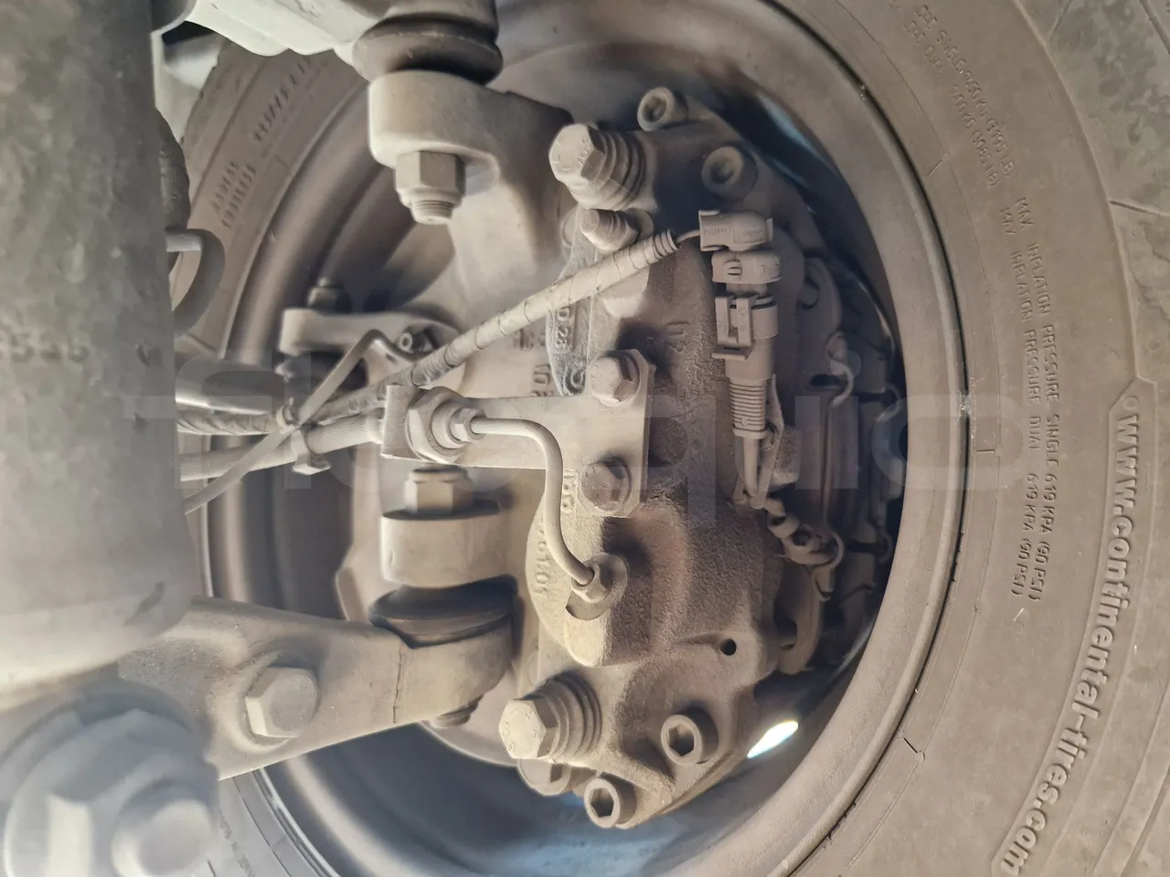 Iveco Indcar WGIVMY11 MOBI SCUOLABUS - EUR6 - 100Kw - 8,592m - front brake calipers right
