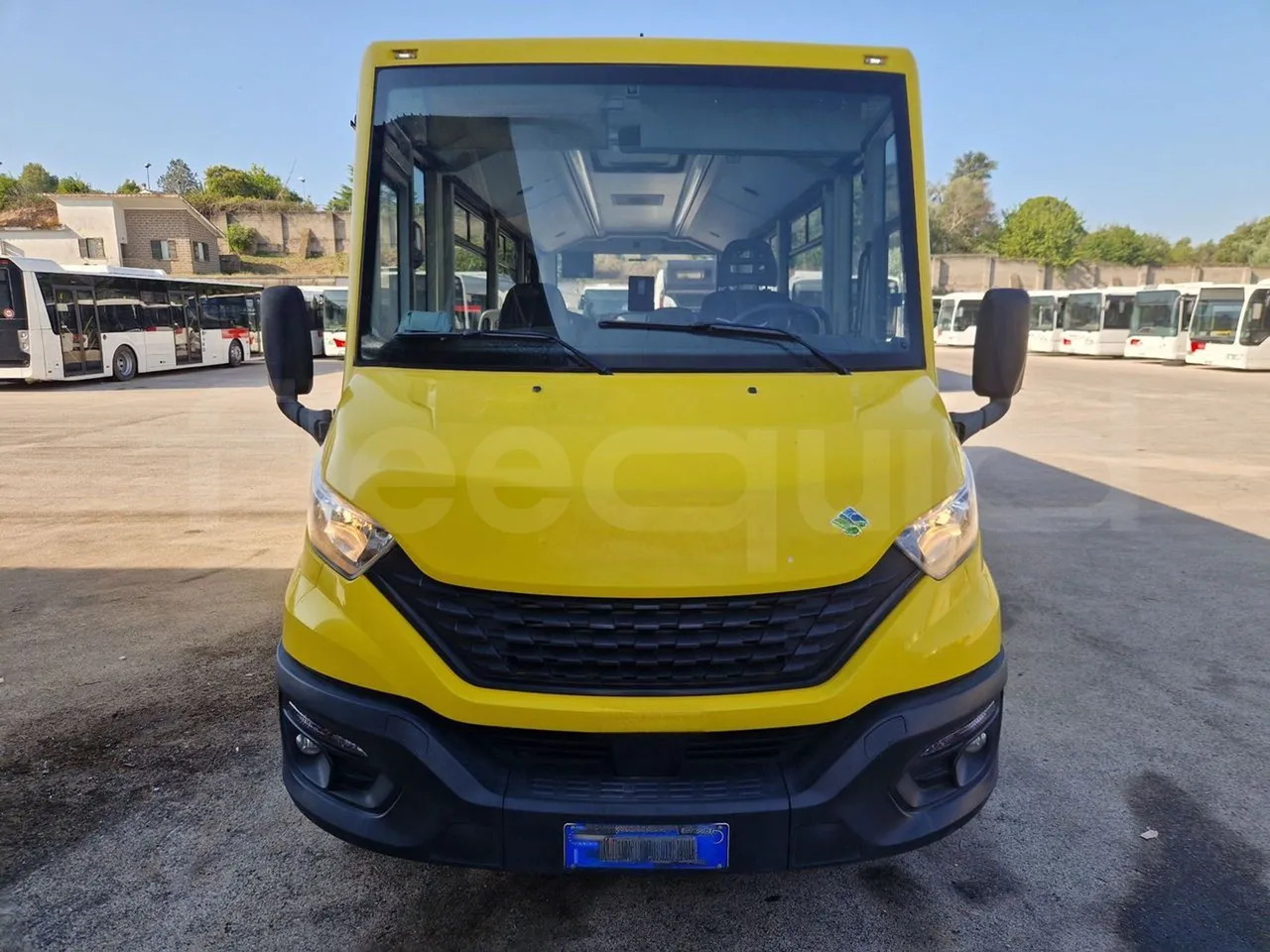 Iveco Indcar WGIVMY11 MOBI SCUOLABUS - EUR6 - 100Kw - 8,592m - front photo